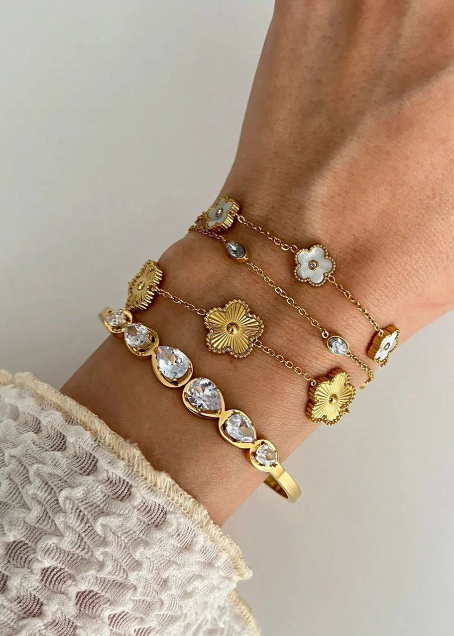 Gold Clover Bracelet